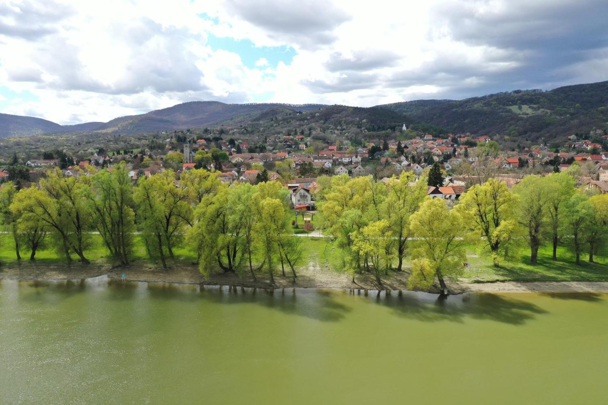 Kis-Duna Vendégház Dunabogdány Esterno foto
